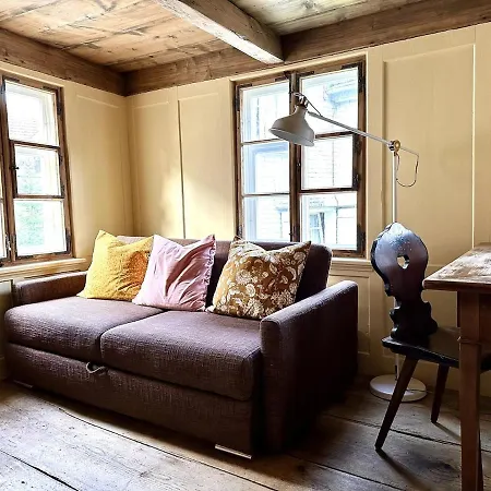 Private Apartment Mit Garten Brunnadern