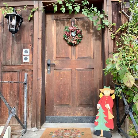 Private Apartment Mit Garten *