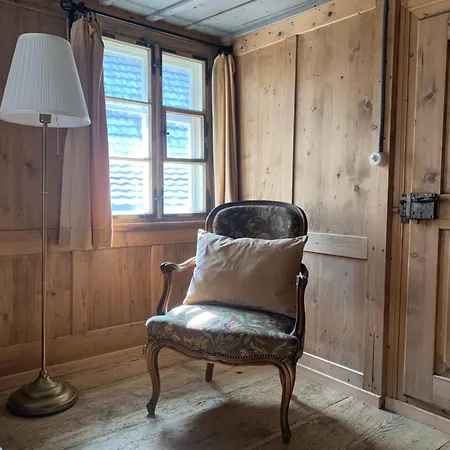 Apartment Private Apartment Mit Garten Brunnadern