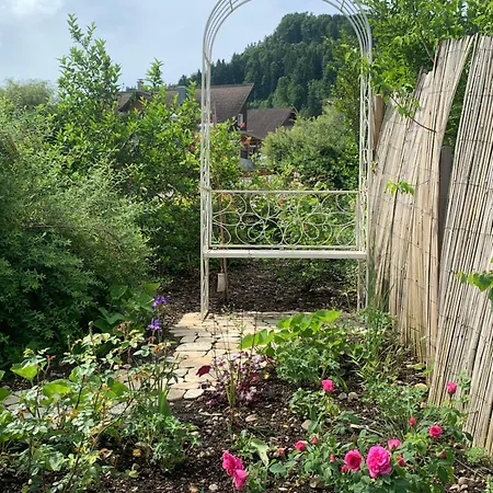 Appartamento Private In Historic Rosalie Brunnadern